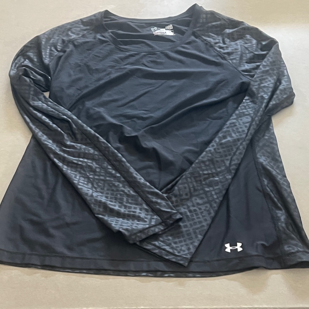 Under Armour Men's Black Patterned Long Sleeve Tee